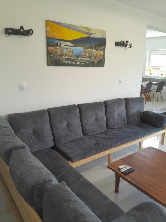 Lila Fuge Apartman Apartment Balatonfured Exterior photo