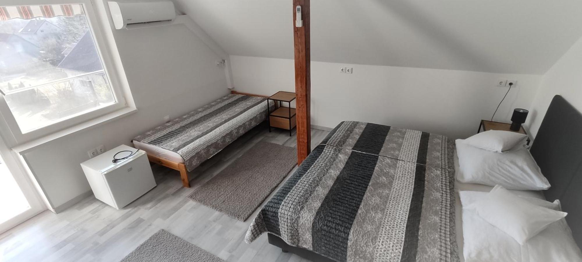 Lila Fuge Apartman Apartment Balatonfured Exterior photo
